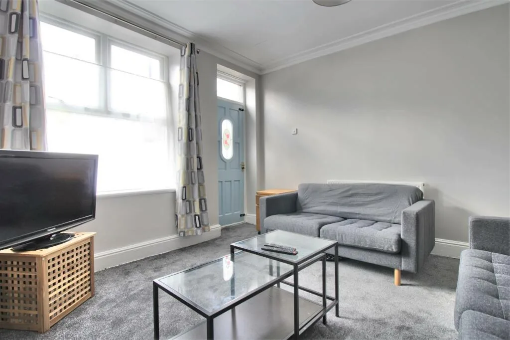 5 bedroom house for rent