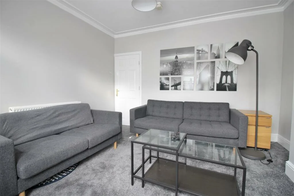 5 bedroom house for rent
