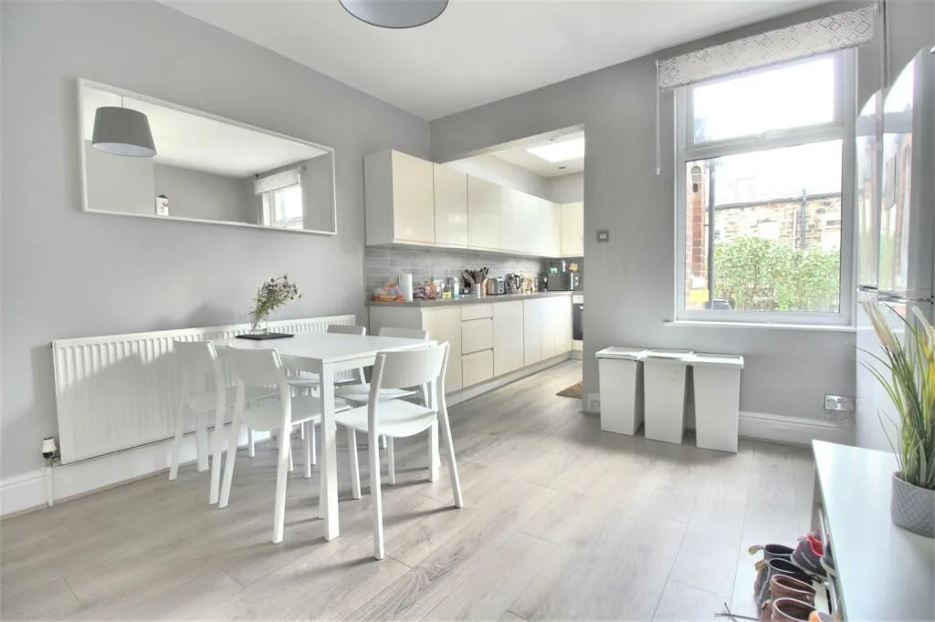 5 bedroom house for rent