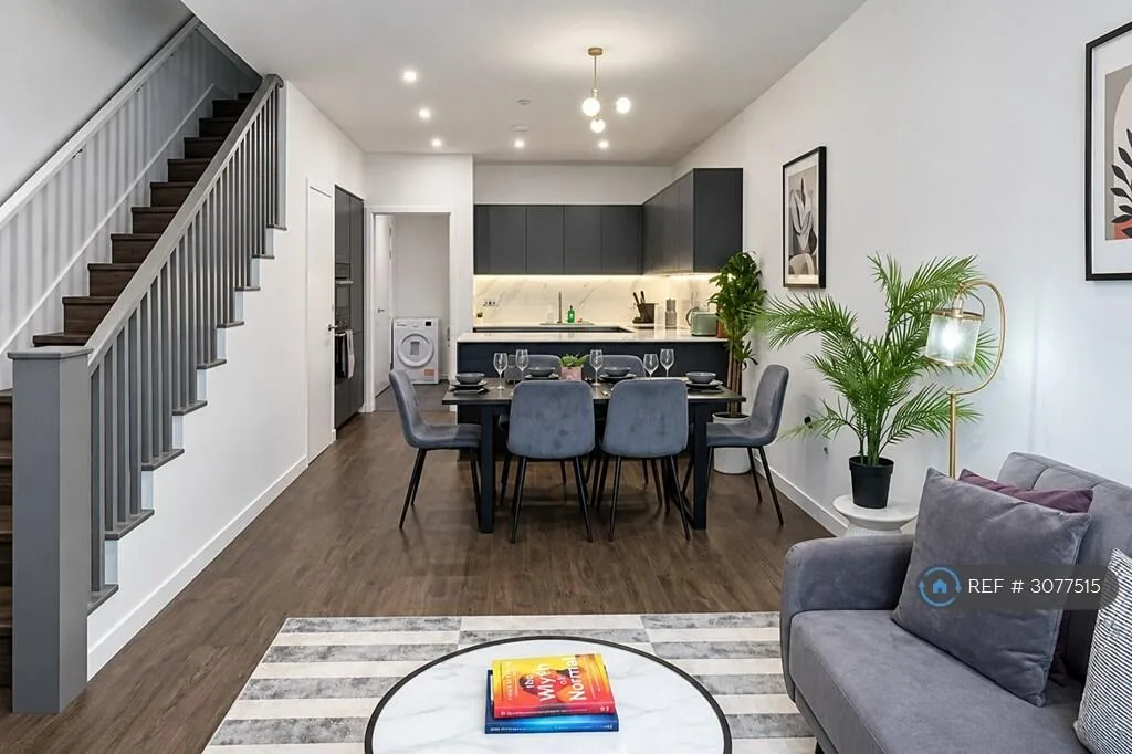 4 bedroom terraced house for rent