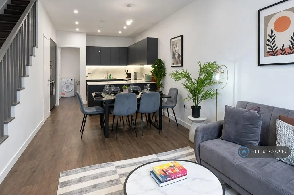 4 bedroom terraced house for rent