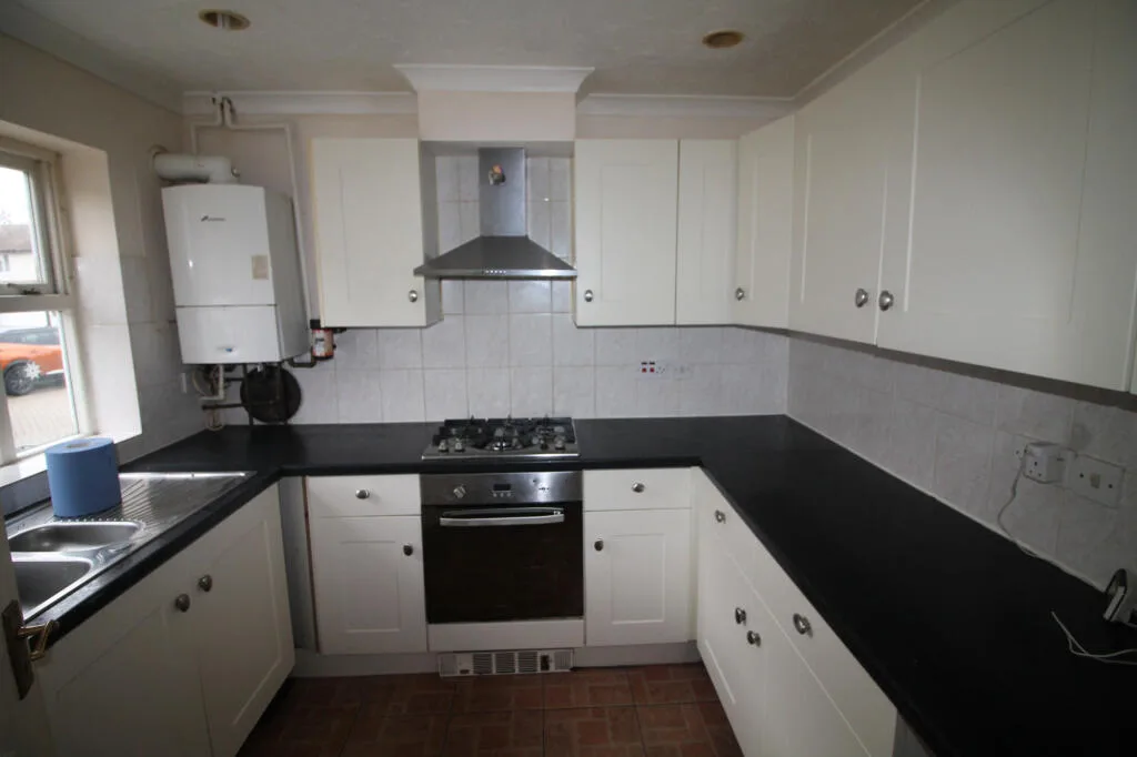 5 bedroom terraced house for rent
