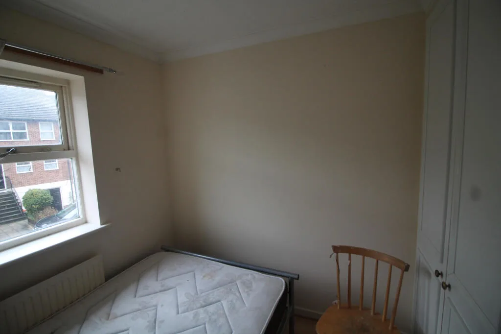 5 bedroom terraced house for rent