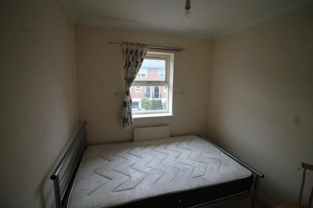 5 bedroom terraced house for rent