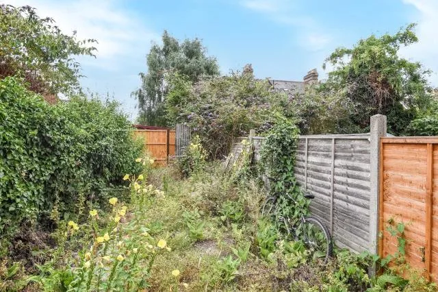 4 bedroom terraced house for rent