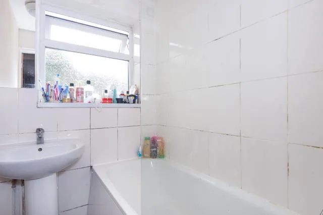 4 bedroom terraced house for rent