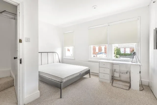 4 bedroom semi-detached house for rent