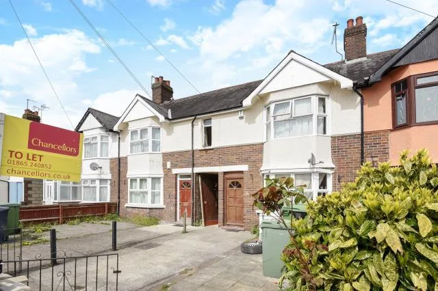 4 bedroom terraced house for rent