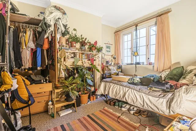 5 bedroom terraced house for rent
