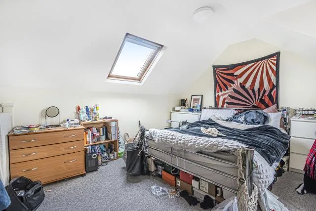 5 bedroom terraced house for rent