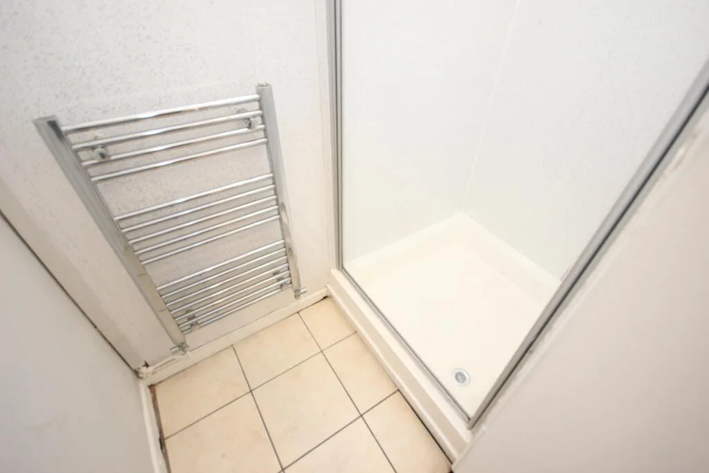 7 bedroom terraced house for rent