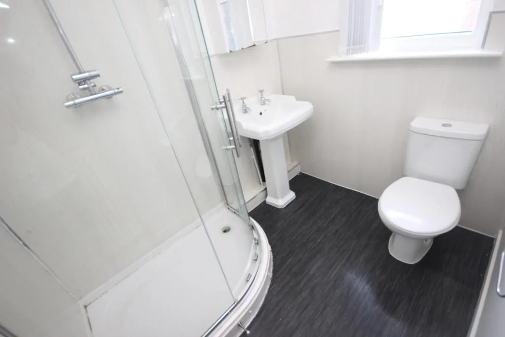 7 bedroom terraced house for rent