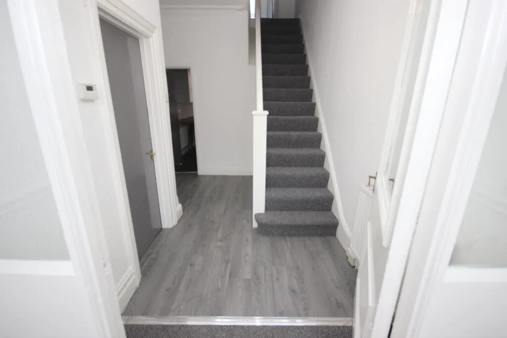 7 bedroom terraced house for rent
