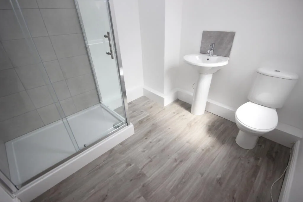 5 bedroom terraced house for rent