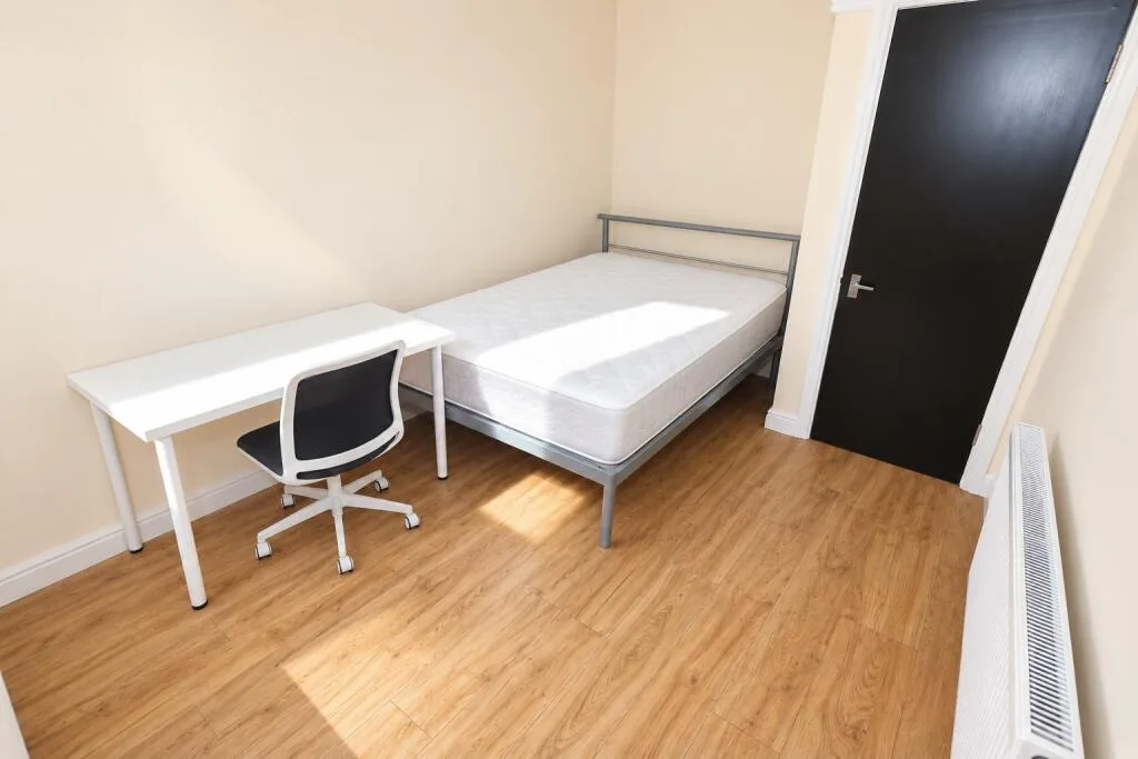 7 bedroom terraced house for rent