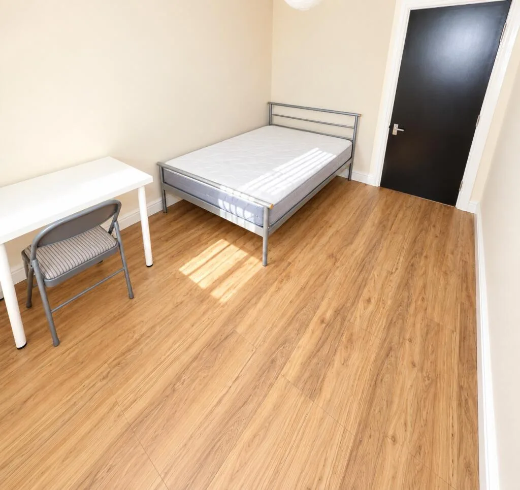 7 bedroom terraced house for rent