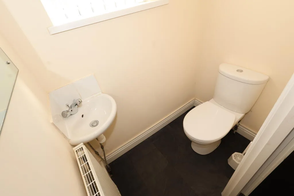 6 bedroom terraced house for rent