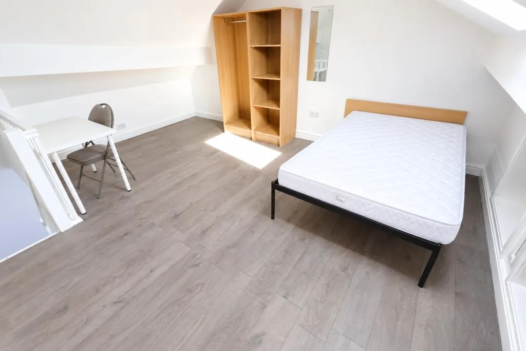 4 bedroom terraced house for rent