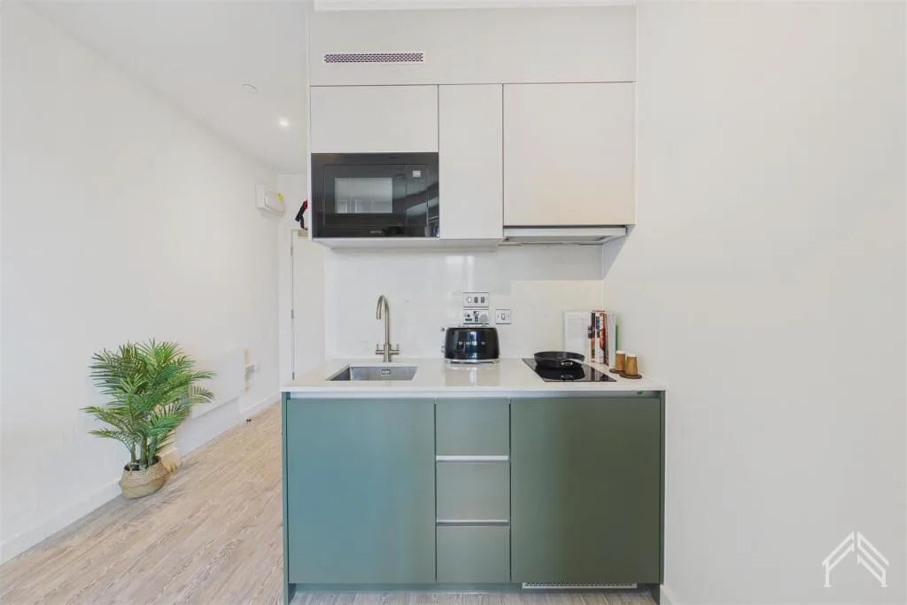 Studio apartment for rent