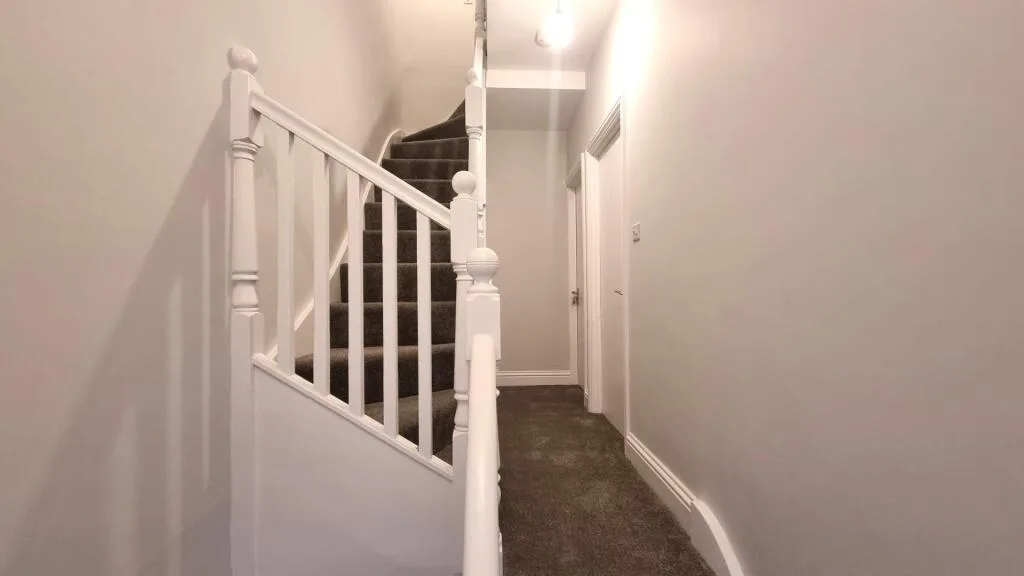 4 bedroom end of terrace house for rent
