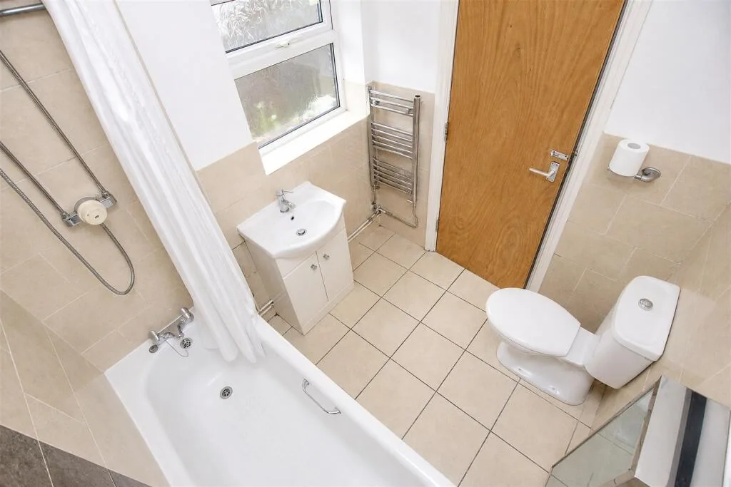 4 bedroom house for rent
