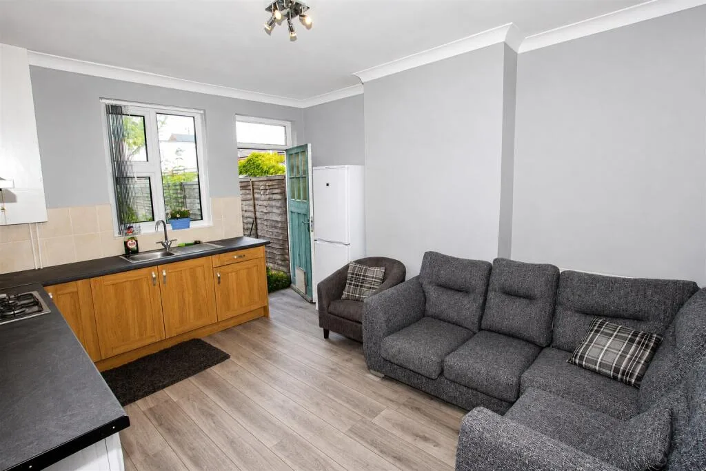 4 bedroom house for rent
