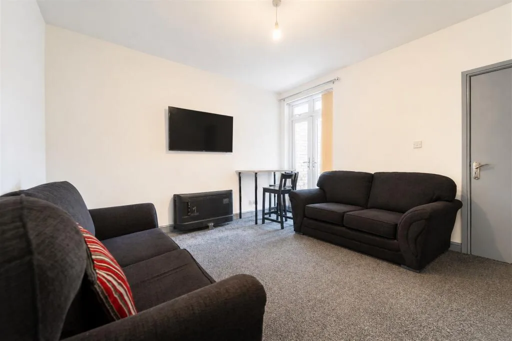 4 bedroom house for rent