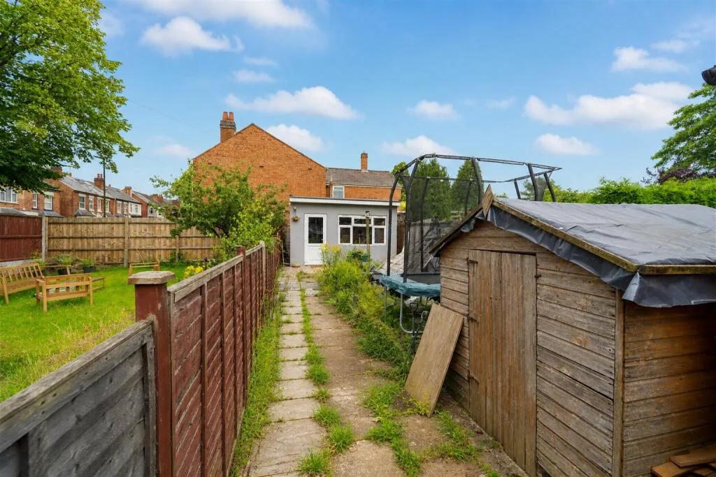 4 bedroom house for rent