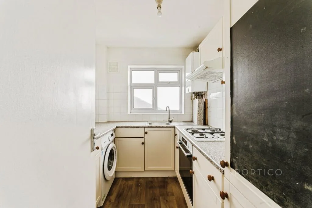 2 bedroom house for rent
