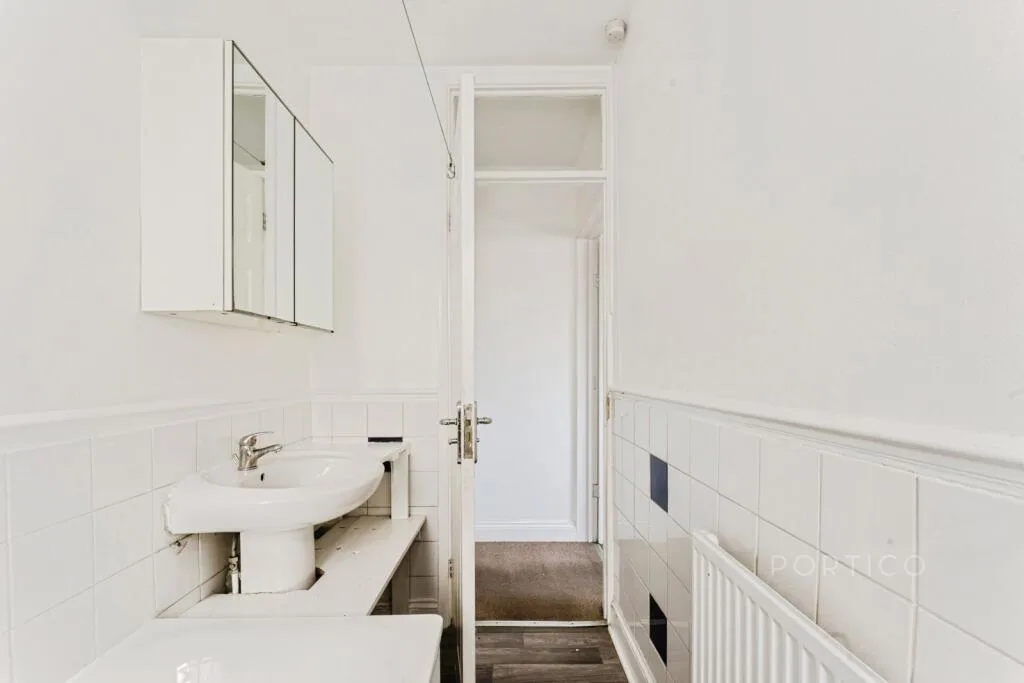 2 bedroom house for rent