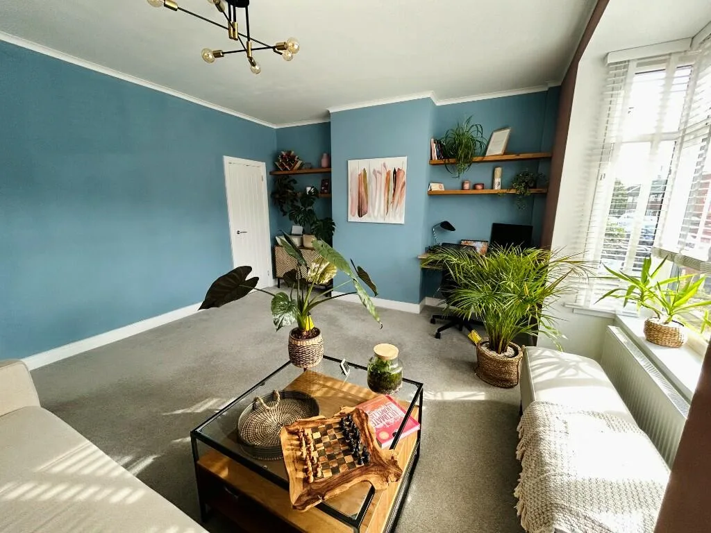 3 bedroom semi-detached house for rent
