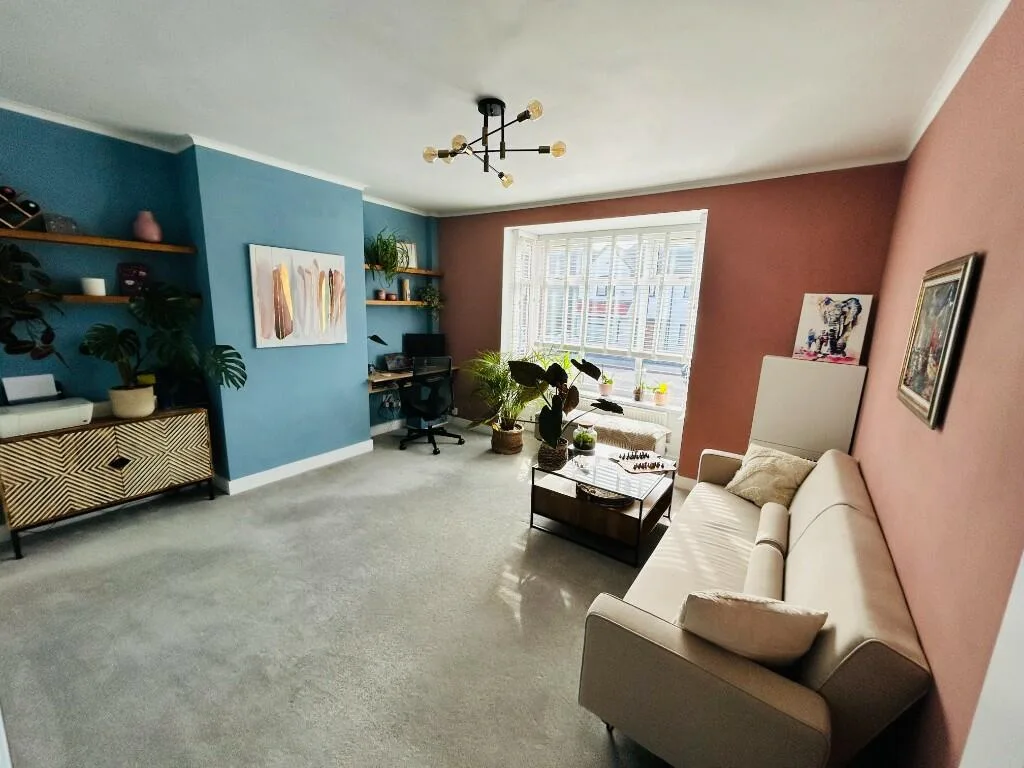 3 bedroom semi-detached house for rent