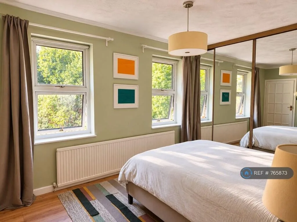 2 bedroom detached house for rent