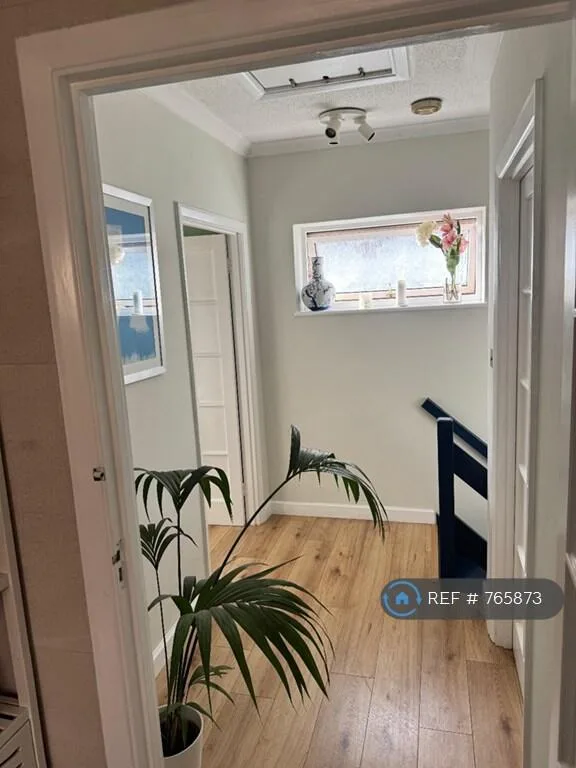 2 bedroom detached house for rent