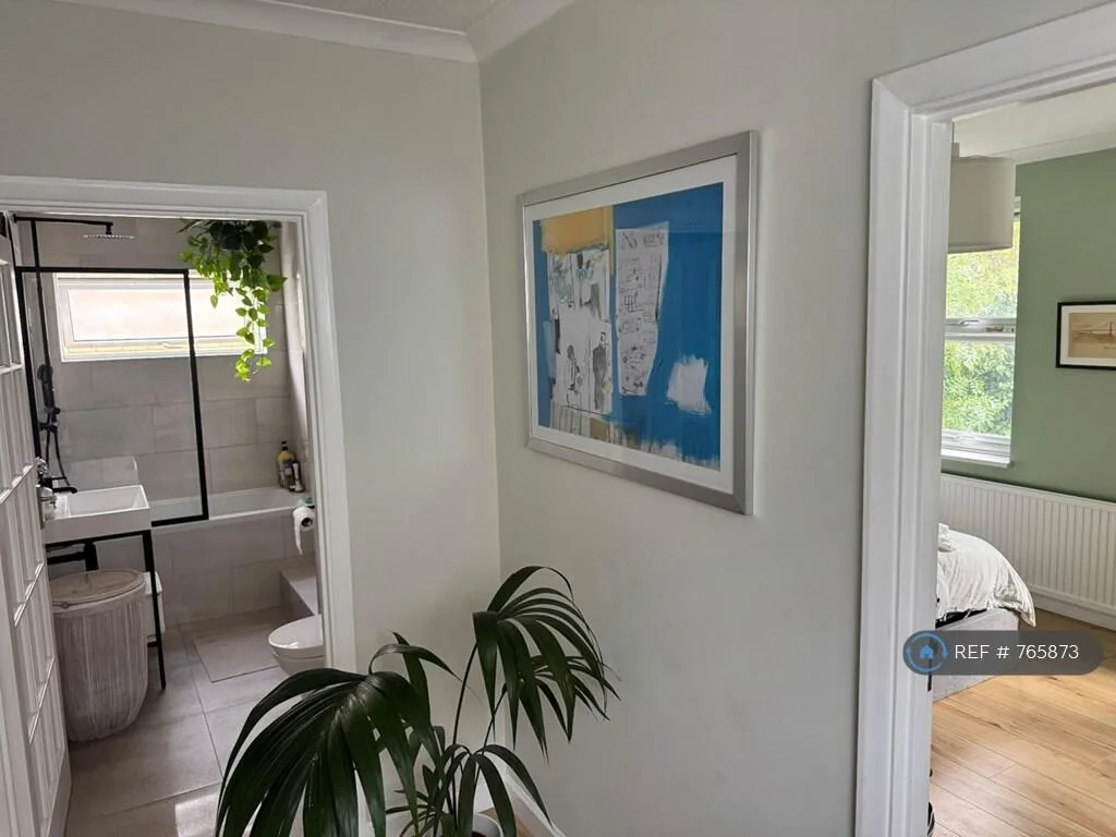 2 bedroom detached house for rent