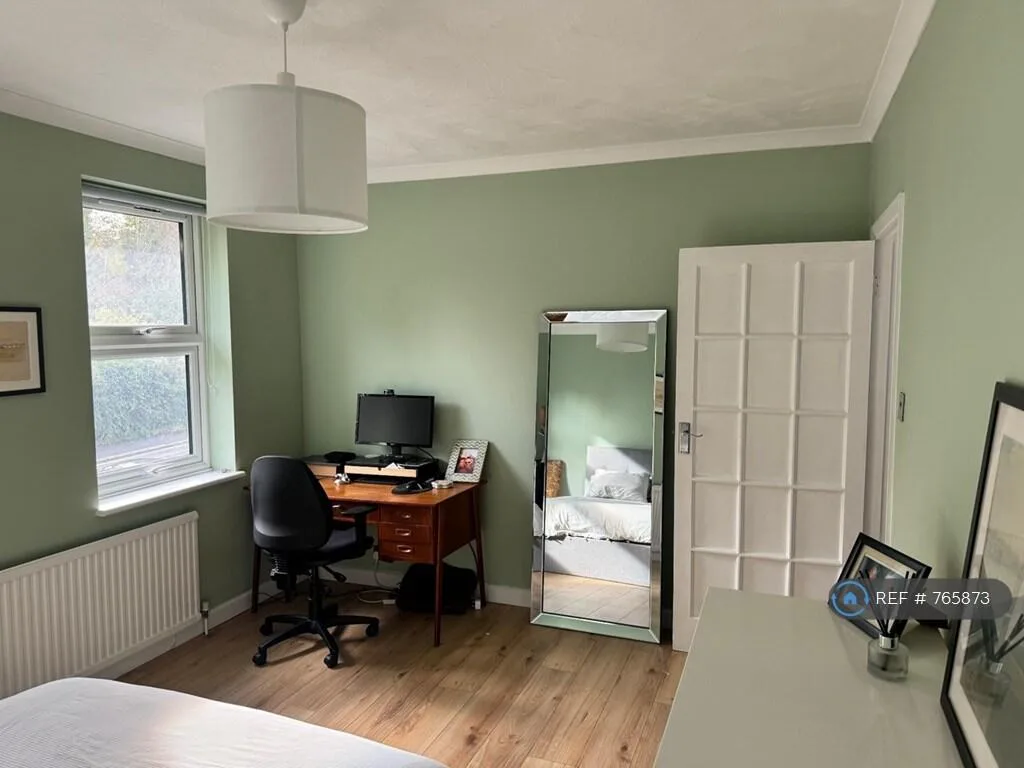2 bedroom detached house for rent