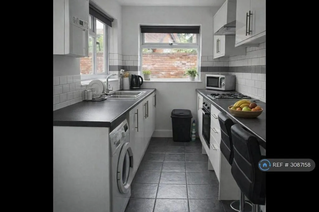 4 bedroom terraced house for rent