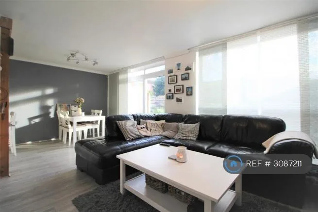 3 bedroom terraced house for rent