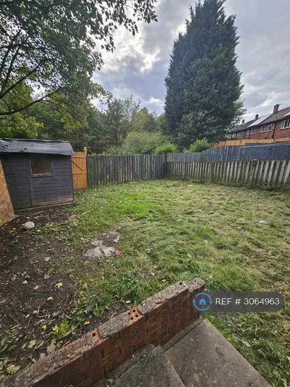 2 bedroom semi-detached house for rent