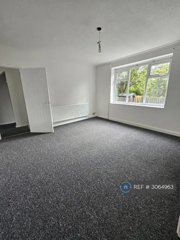 2 bedroom semi-detached house for rent
