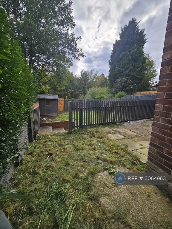 2 bedroom semi-detached house for rent