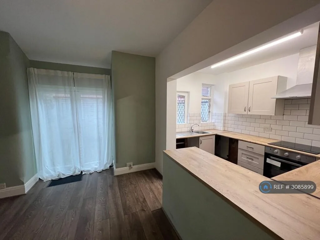 4 bedroom terraced house for rent