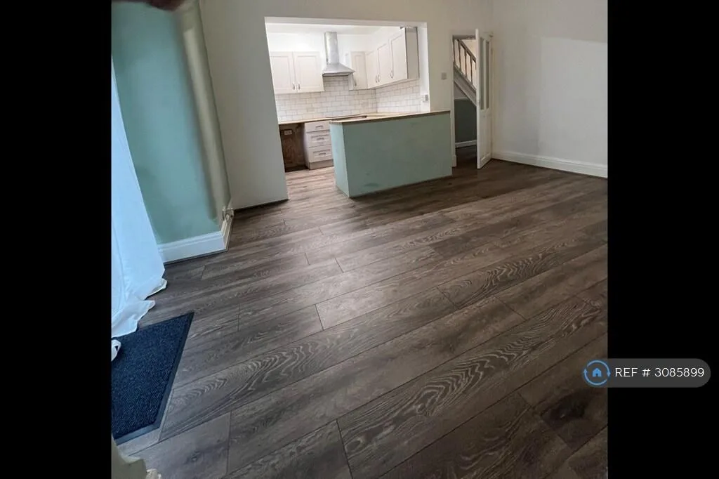 4 bedroom terraced house for rent