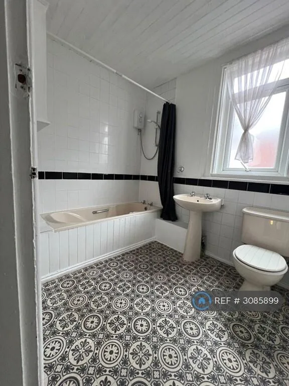 4 bedroom terraced house for rent