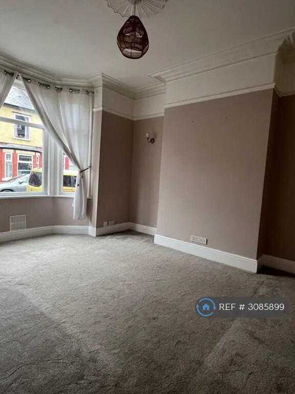 4 bedroom terraced house for rent