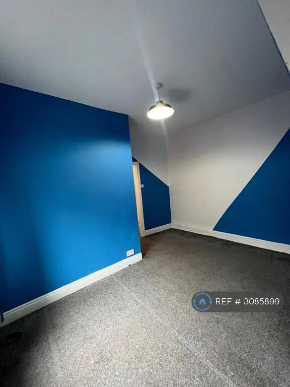 4 bedroom terraced house for rent