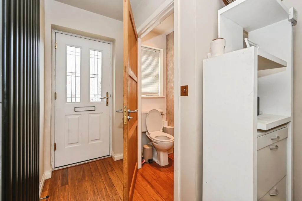 3 bedroom semi-detached house for rent