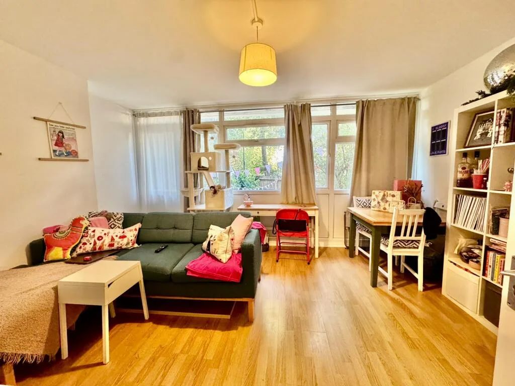 1 bedroom maisonette for rent