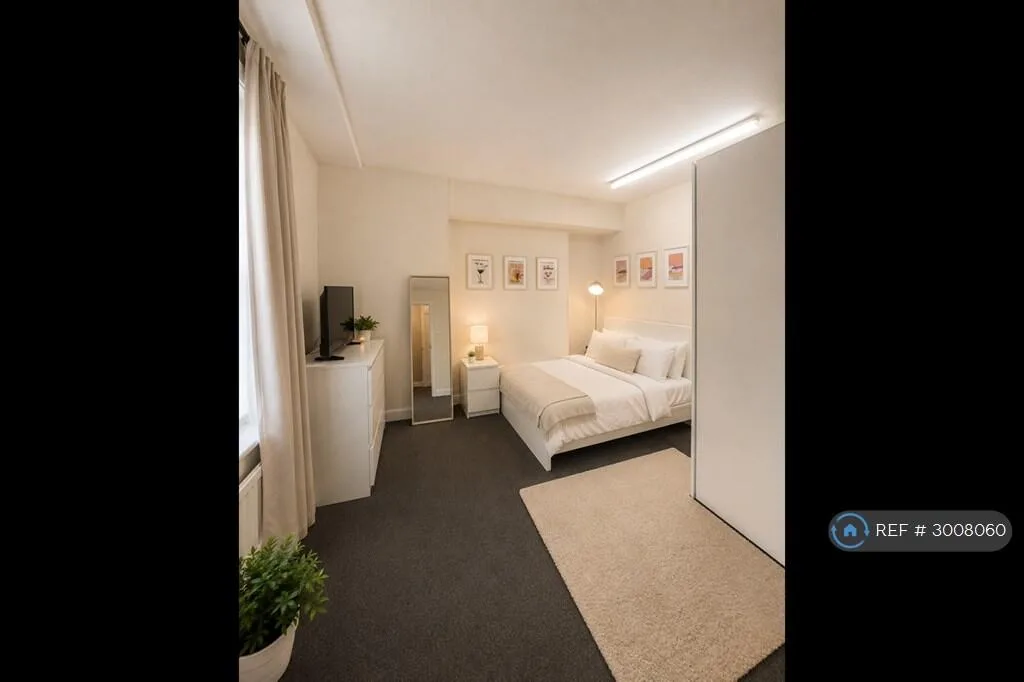 5 bedroom flat for rent