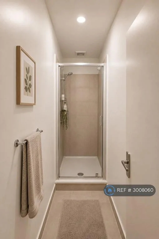 5 bedroom flat for rent